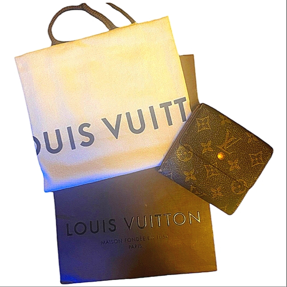 Authentic Louis Vuitton Bundle Includes Wallet, S… - image 1